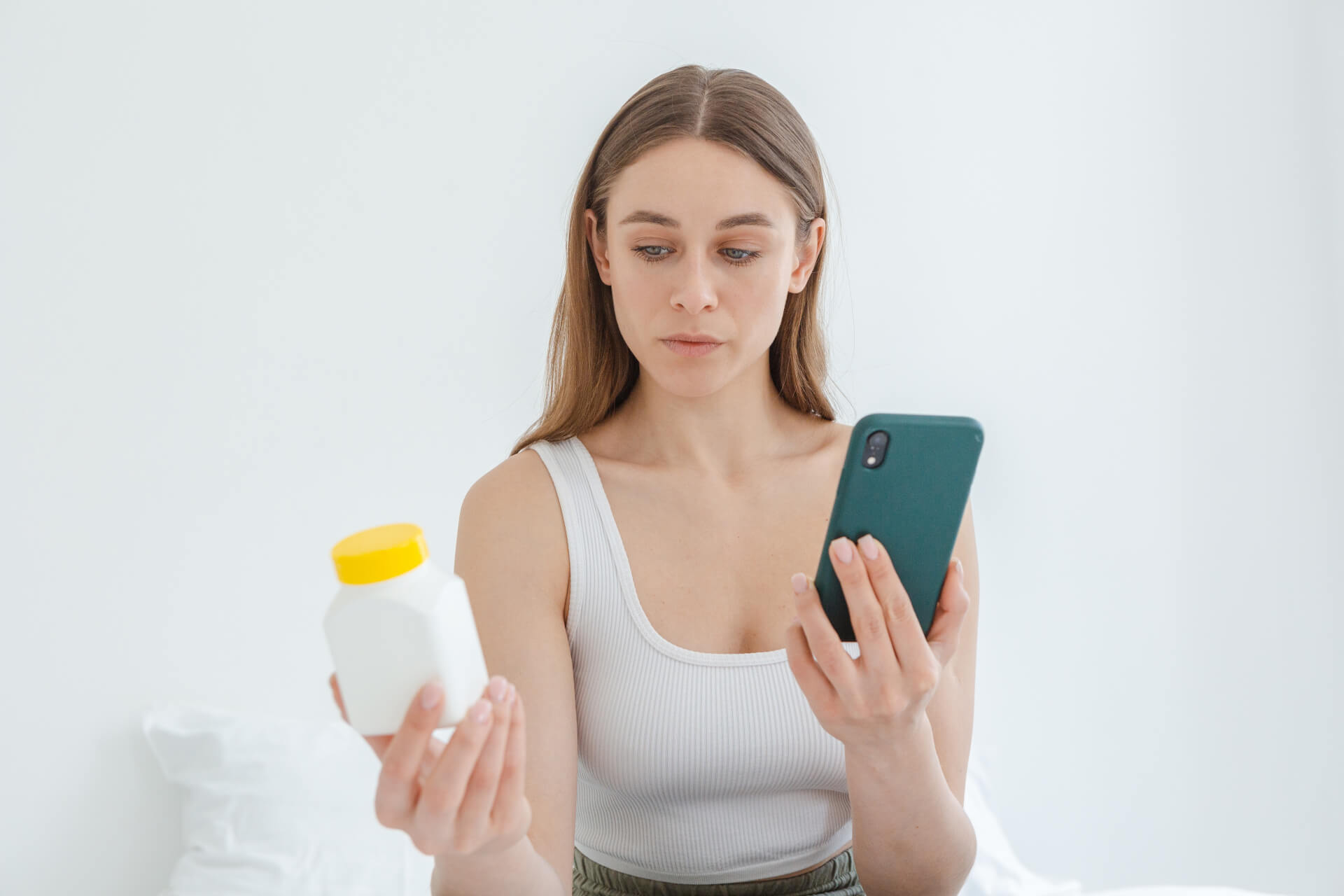 NMNサプリメントを公式サイトの通販で購入するメリット